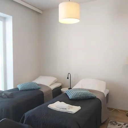 Kotimaailma - Keskustayksioe - Aleksanterinkatu *